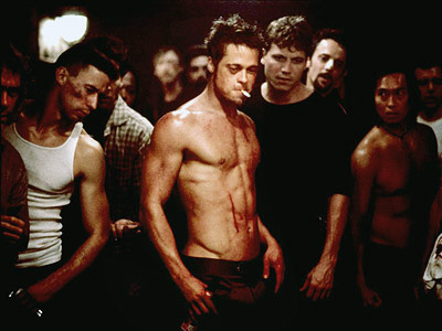 Fight Club, het gevoel dat je leeft op zoek naar adrenaline, de schaduwzijde van de psychologie